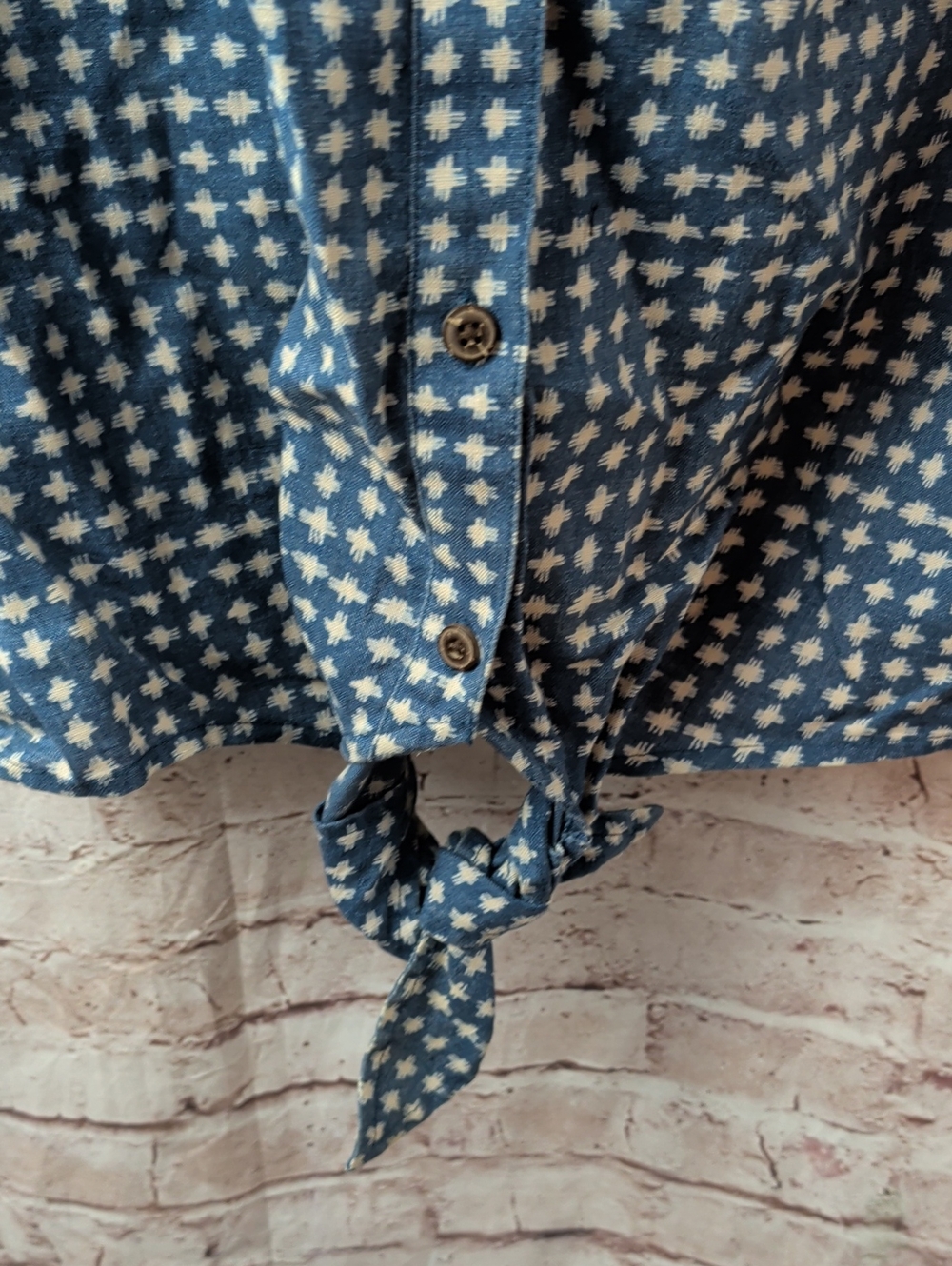 Lauren Ralph Lauren Blue Sleeveless Button-Front Tie-Hem Top Small Like New - Picture 2 of 6